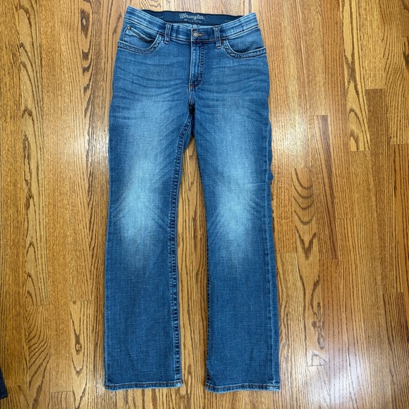 Wrangler Denim - Wrangler Willow 30x32 Classic Straight Leg Jeans - Dark Blue